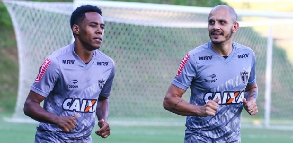 Fbio Santos e Elias reencontram o Corinthians neste domingo