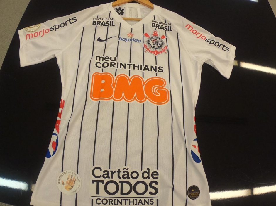 Camisa do Corinthians tem, ao total, nove patrocinadores; um deles será trocado para 2020 e uma renovação precisará ser feita