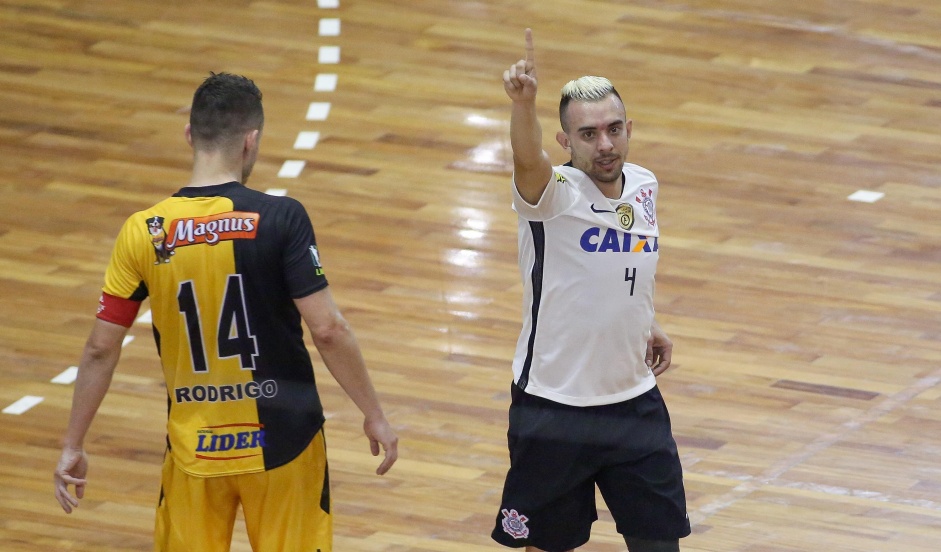 Leandro Caires volta ao Corinthians em 2020 aps passagem de sucesso entre 2012 e 2017