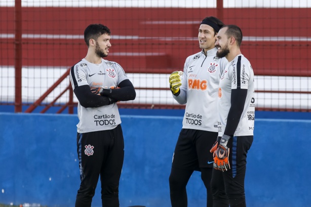 Ca�que Fran�a deve atuar pelo Oeste em 2020, enquanto C�ssio e Walter seguem no Corinthians