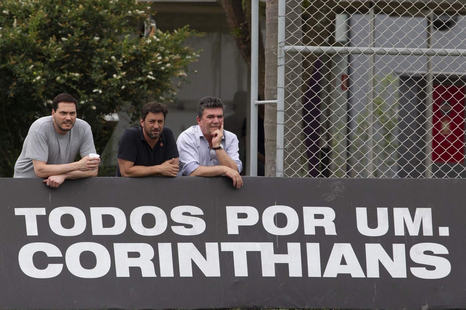Eduardo Ferreira, diretor-adjunto; Dulio Monteiro Alves, diretor de futebol; Andrs Sanchez, presidente