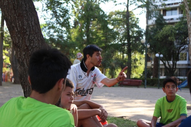 Torcedor chileno usa Corinthians como inspira��o para projetos sociais com esporte