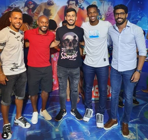 Alex Teixeira, Vagner Love, Camacho, J� e Vilson Menezes, da esquerda para a direita