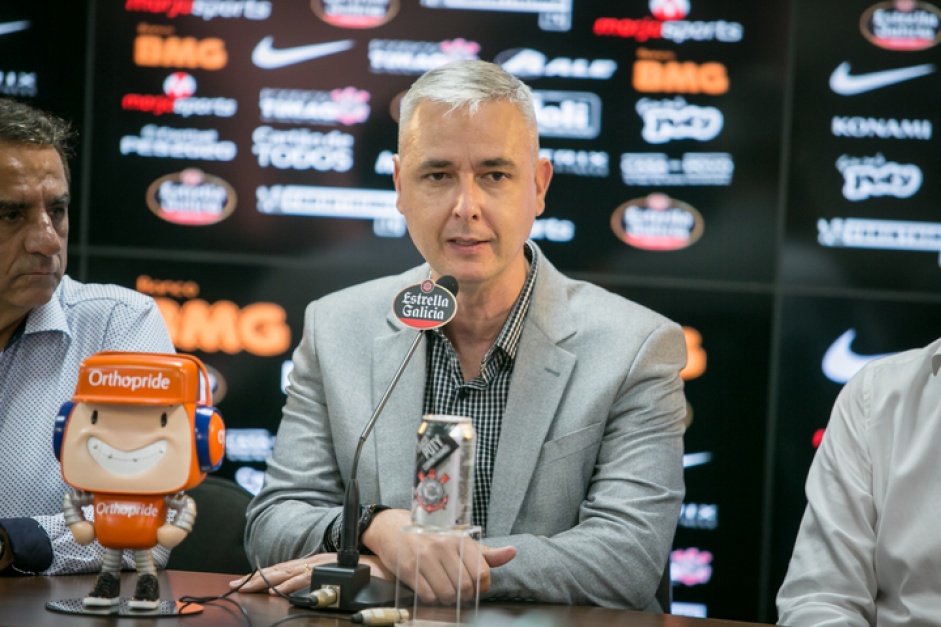 Tiago Nunes  apresentado como novo tcnico do Corinthians para 2020