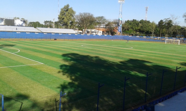 Estadio Lu�s Alfonso Giagni, que comporta at� 7 mil pessoas, deve receber o duelo entre Guaran� e Corinthians