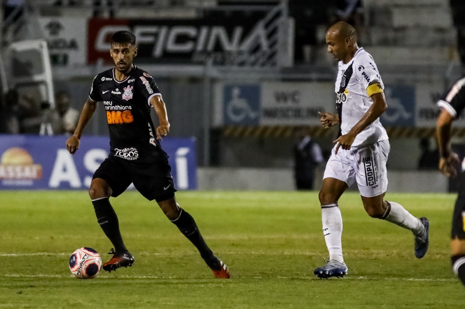 Volante comentou a atuao do Corinthians em derrota para a Ponte Preta