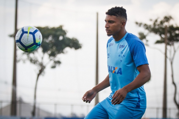 �derson foi um dos destaques da reta final do �ltimo Brasileir�o
