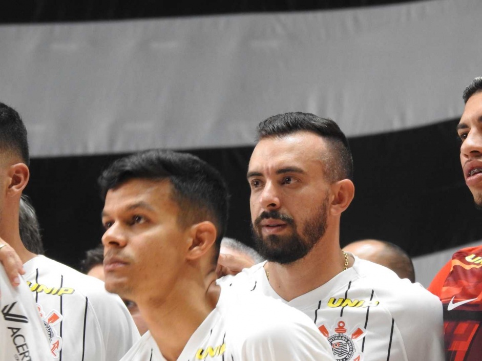 Leandro Caires, campeo brasileiro com o Timo em 2016, est de volta ao elenco do futsal