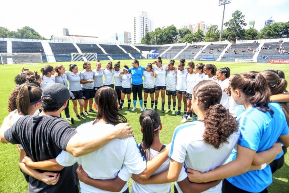 Corinthians promoveu treino aberto no Parque So Jorge neste domingo