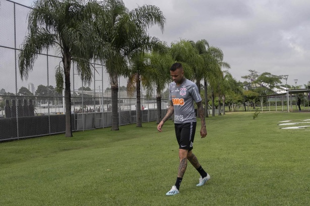 Luan é um dos corinthianos que cumpre isolamento em casa