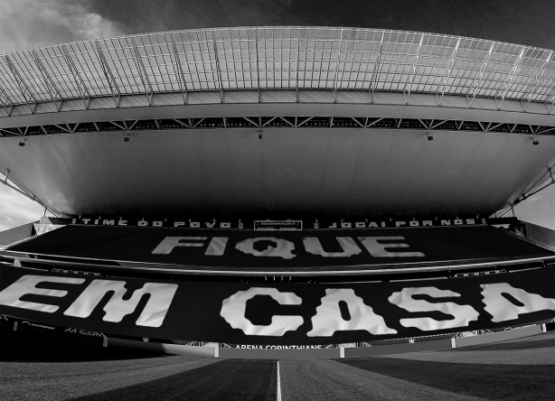 Corinthians pede para torcida ficar em casa durante pandemia do coronav�rus