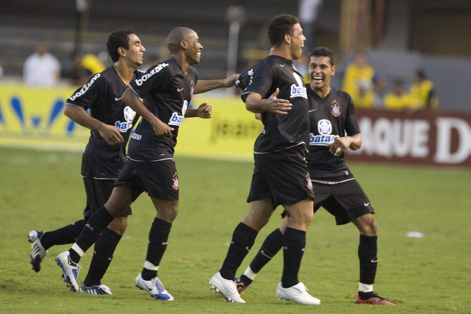 Corinthians levou o Paulista em 2009 sem ser derrotado nenhuma vez
