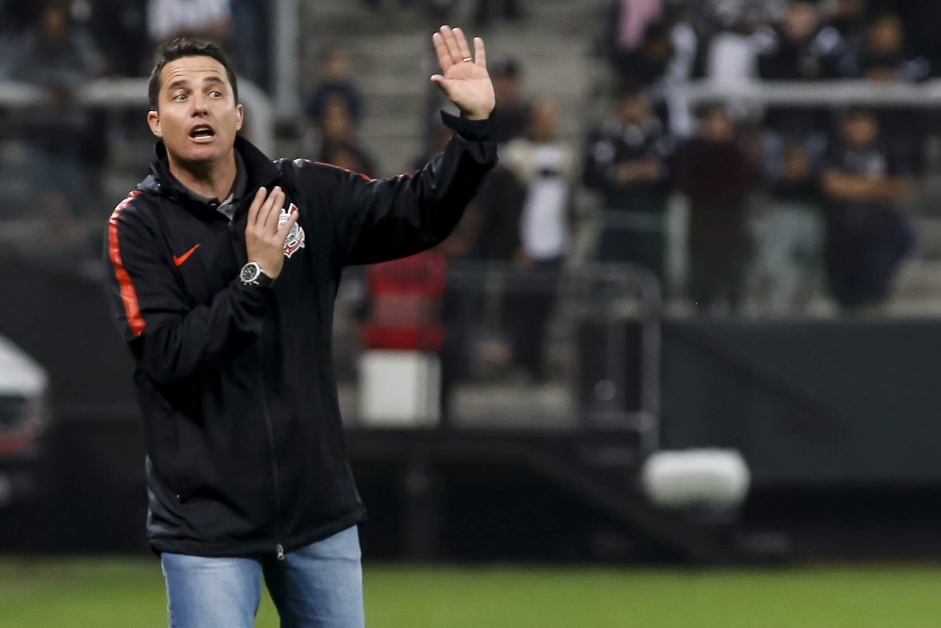 Osmar Loss deseja enxugar base do Corinthians para melhoria nos treinamentos