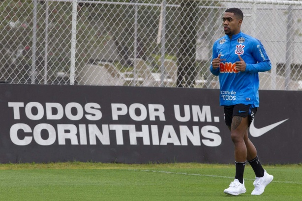 Hoje no Zenit, Malcom n�o descartou uma volta ao Corinthians