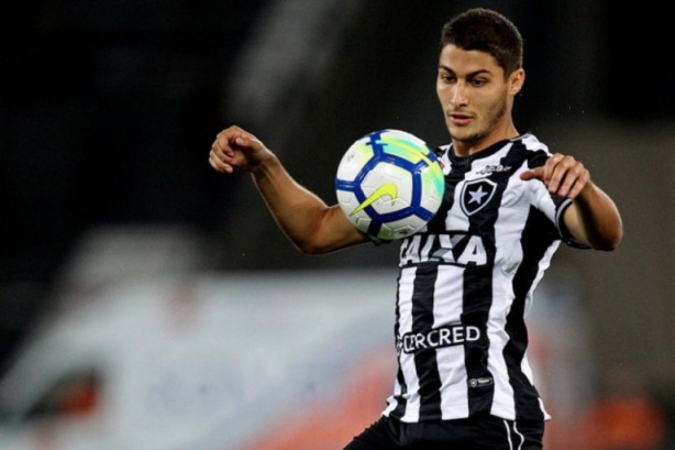 Marcinho pode ser um dos alvos do Corinthians