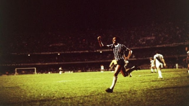 Bas�lio entrou para a hist�ria do Corinthians ao marcar gol em 1977