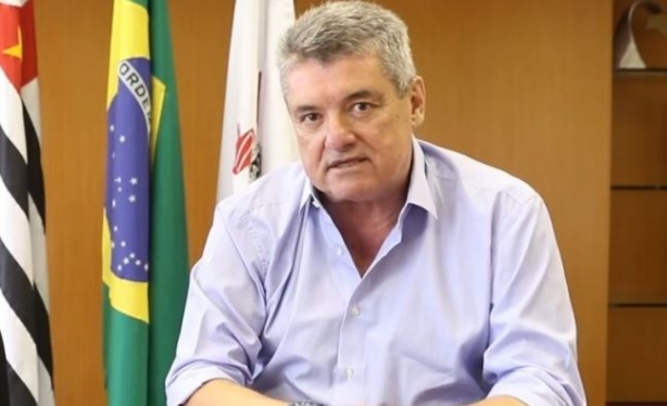 Diretor financeiro ressaltou necessidade de cortes para manter os funcion�rios