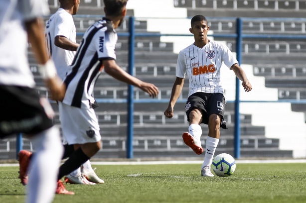 Igor Formiga atuou pelo Coimbra-MG no Estadual
