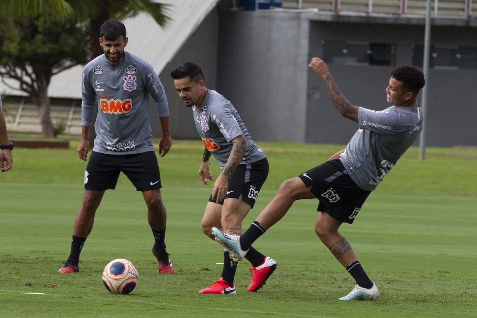 Corinthians comea os procedimentos para retornar aos treinos nesta segunda