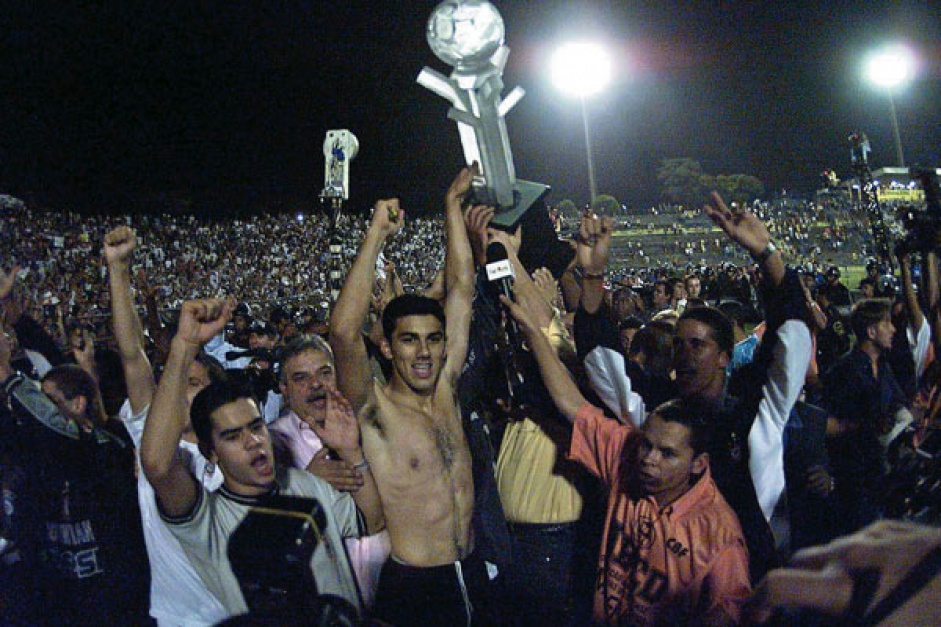 Corinthians comemorava o ttulo da Copa do Brasil h exatos 18 anos