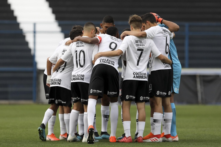 Corinthians divulga vídeo com depoimentos emocionante dos jogadores da base durante a pandemia