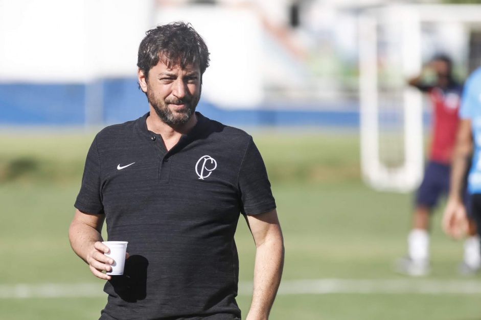 Dulio Monteiro Alves deu detalhes das dvidas recentes do Corinthians