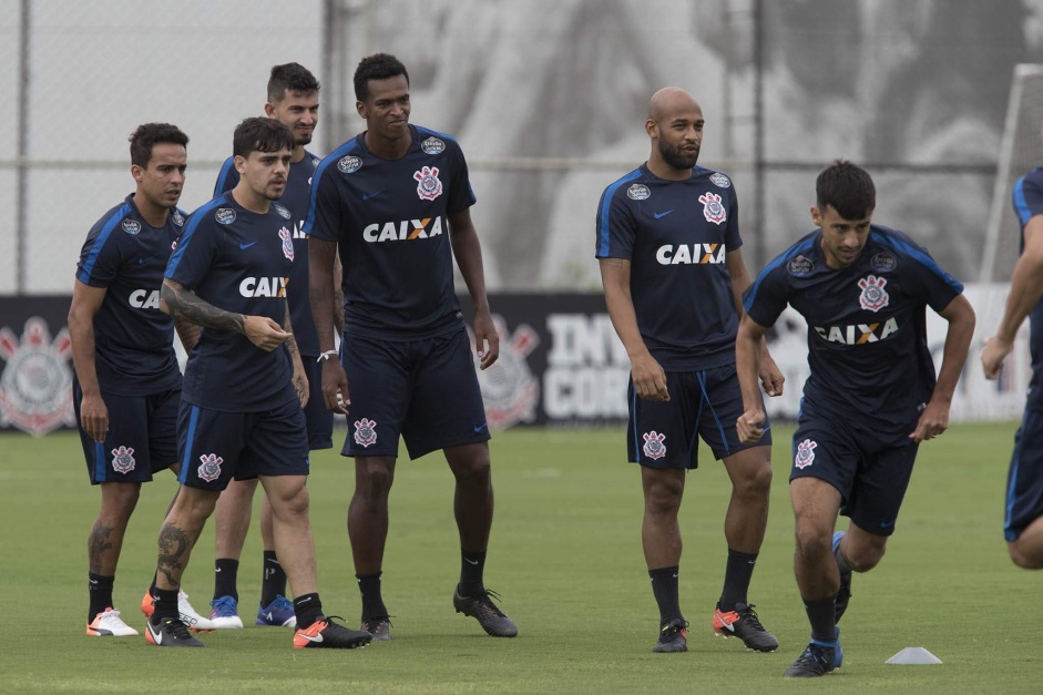 Camacho, Fagner e Pedro Henrique so alguns dos jogadores que atuaram com J em 2017 e seguem no elenco do Corinthians