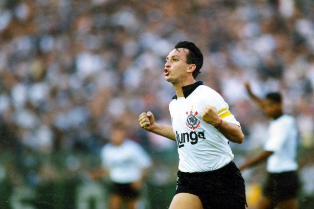 Nova camisa I do Corinthians será inspirada na do título de 90