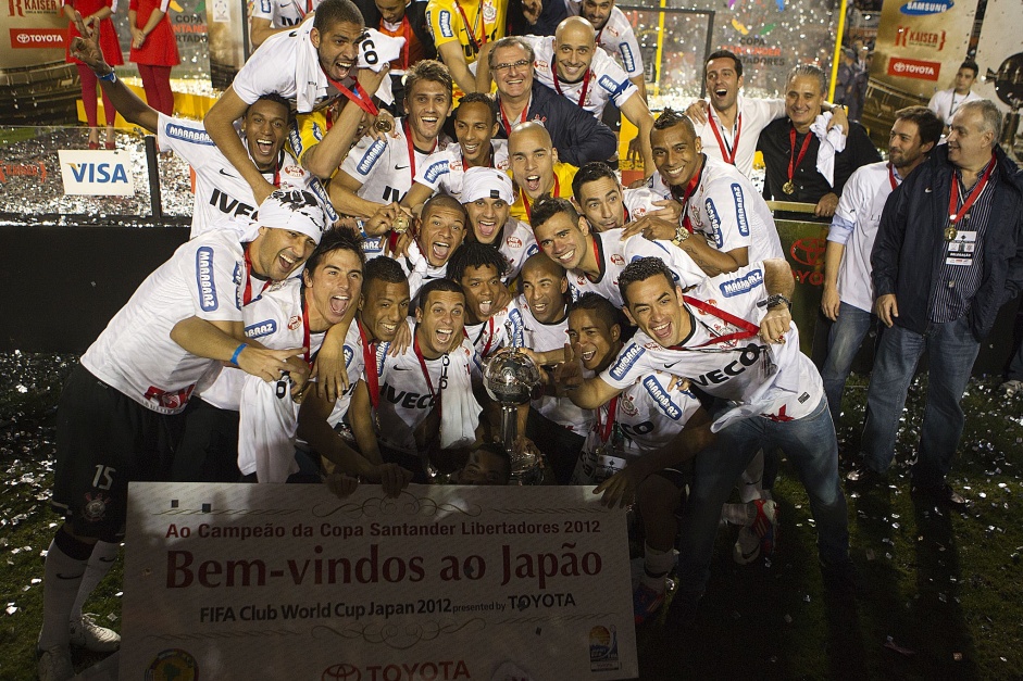 O Corinthians conquistou a Libertadores aps vencer o Boca Juniors, h oito anos