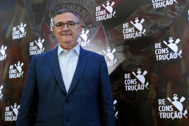 M�rio Gobbi divulgou propostas para mudar relacionamento com a torcida