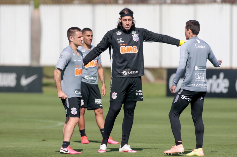 Corinthians fez treino ttico na manh desta sexta-feira