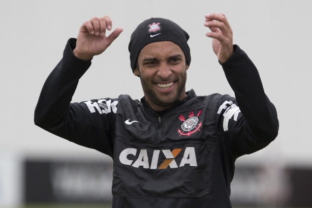 Ibson chegou ao Corinthians em meados de 2013 e ficou at� in�cio de 2014, quando recebeu oferta do Bologna-ITA e foi liberado