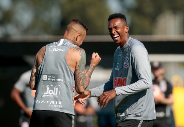 J� e Luan em treino deste s�bado; Tim�o finalizou prepara��o para duelo contra o Oeste