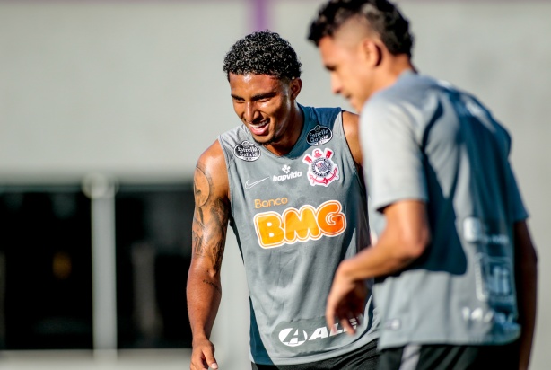 �derson preencheu a lacuna deixada pelo colombiano