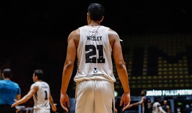 Wesley Castro � mais um a confirmar ida para outro clube