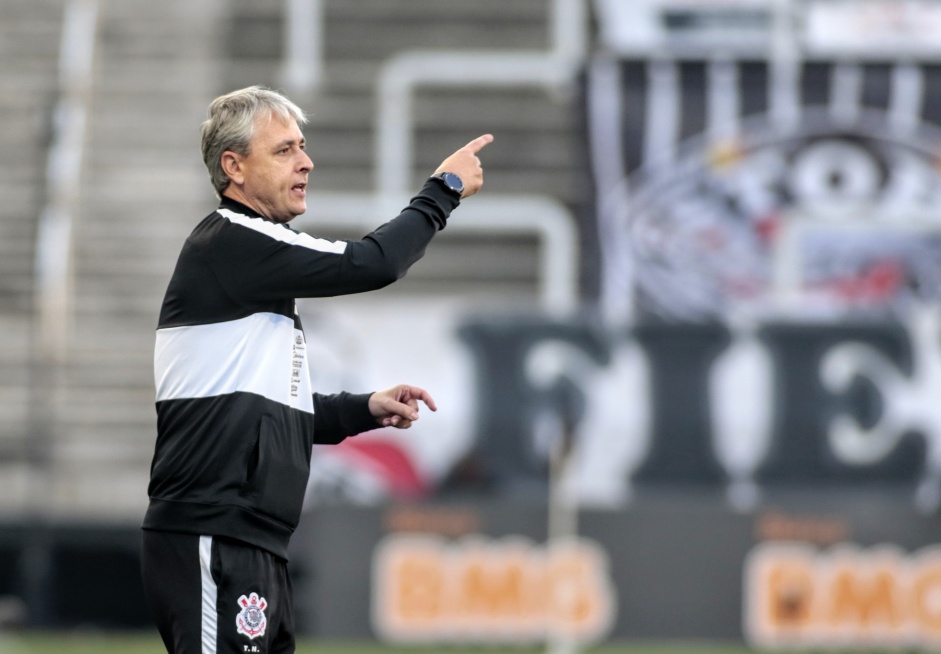 Tiago Nunes vai comandar o Corinthians em sua primeira final