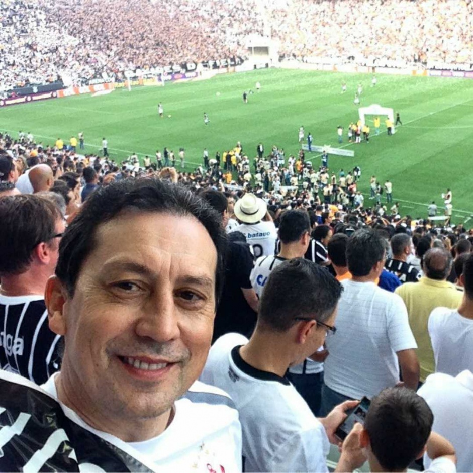 Edilson Avelar, pai do camisa 35 do Corinthians,  um frequentador assduo da Arena Corinthians antes mesmo de o filho acertar com o clube