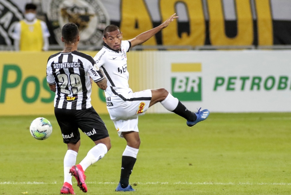 Ruan Oliveira e Gabriel Pereira estrearam pelo Corinthians nesta quarta-feira