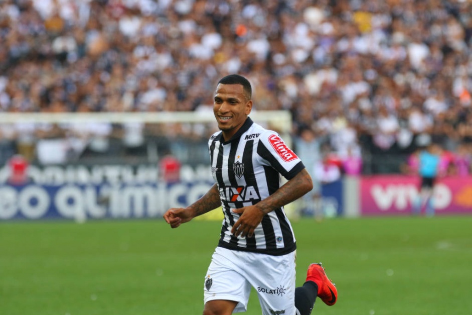 Otero j fez gol e deu uma assistncia na Arena Corinthians