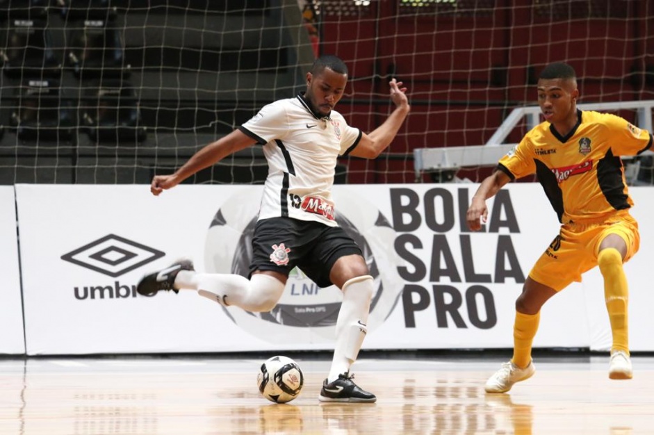 Corinthians estreia com derrota na Liga Nacional de Futsal