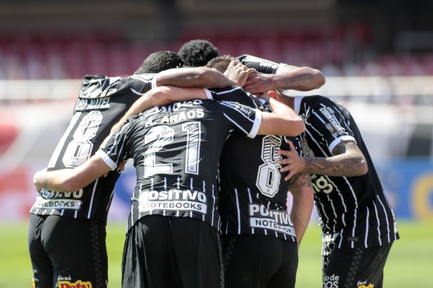 Corinthians erra tecnicamente, mas também não sabe o que quer no Brasileiro