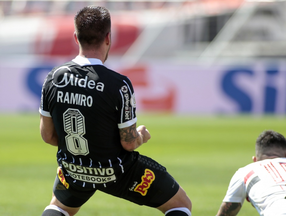 Com gol de Ramiro, Corinthians chegou a 31 na temporada