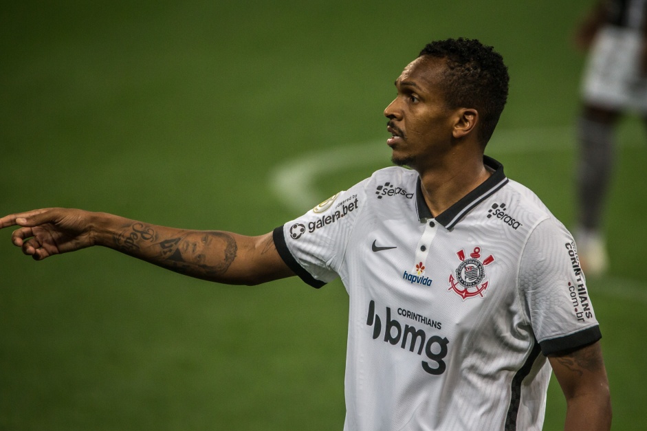 J marcou e garantiu o empate do Corinthians diante do Botafogo