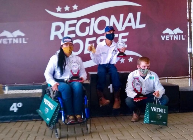 Paratleta corinthiana terminou a primeira etapa da competi��o de hipismo em segundo lugar