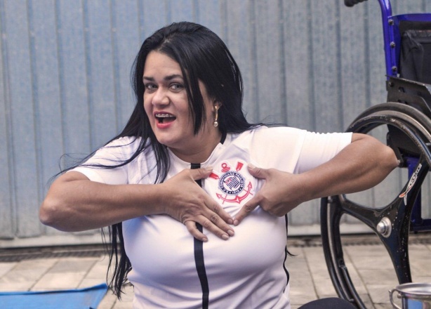 Andreia LIma tenta mais um título pelo tiro esportivo neste final de semana