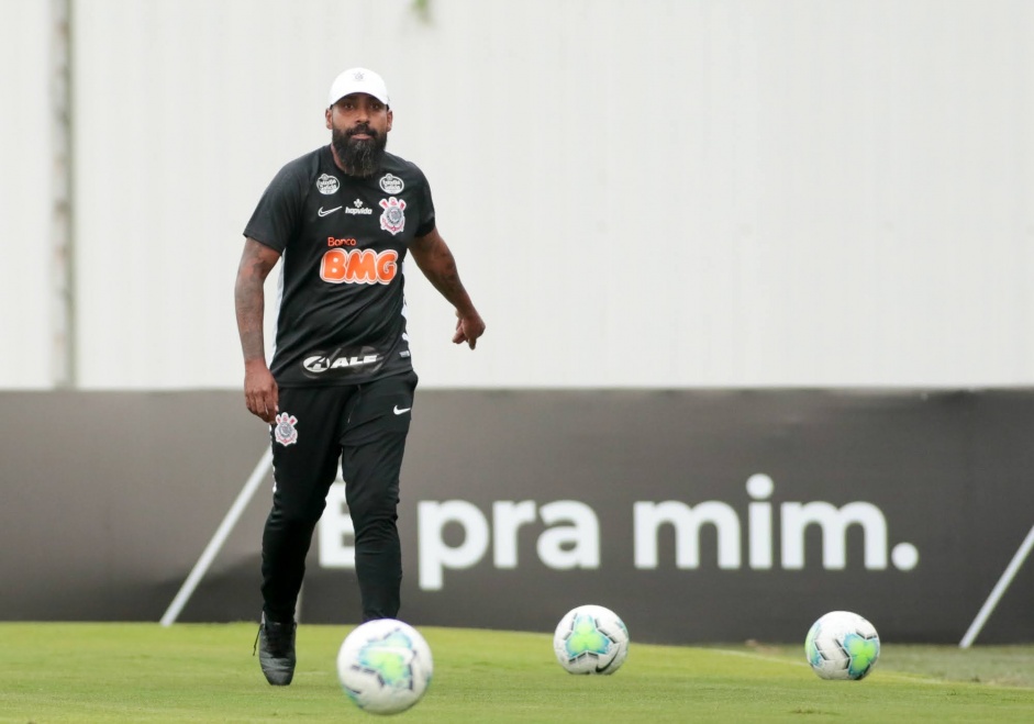 Dyego Coelho tem 12 jogos  frente do Corinthians como tcnico interino, com apenas 41,66% dos pontos