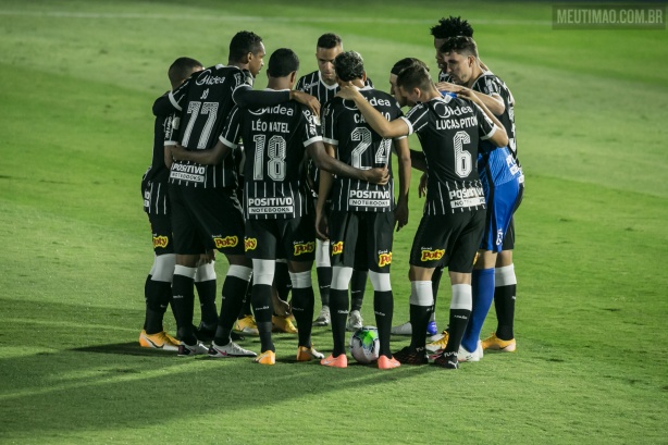 Corinthians empatou com o Red Bull Bragantino na noite deste sábado
