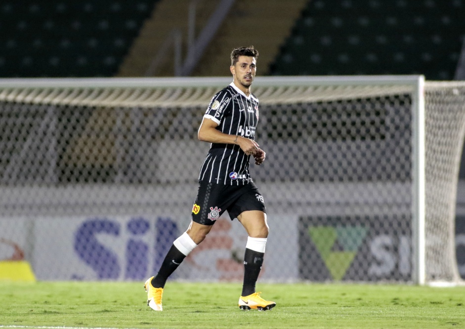 Titular do Corinthians, Danilo Avelar v equipe confiante no Brasileiro