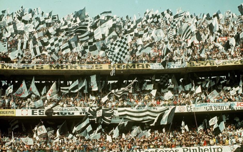 Torcida lotou o estdio do rival para ver a final do Paulisto de 1977