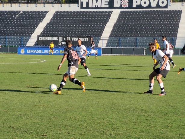 Corinthians e Vasco ficaram no empate na Fazendinha